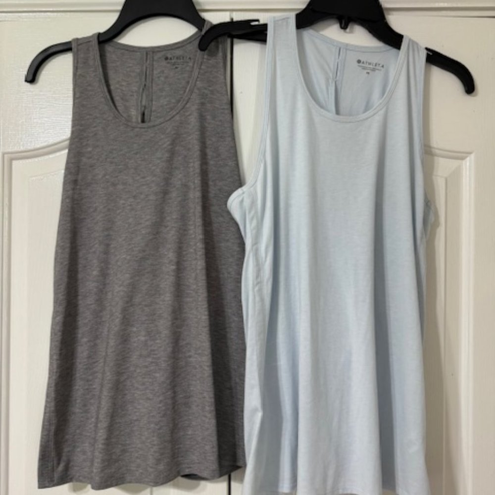 Athleta work out tanks